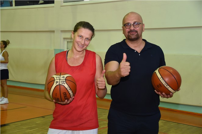 JULİA SUZAN DEMİRER TARSUS BEEDİYESPOR’DA