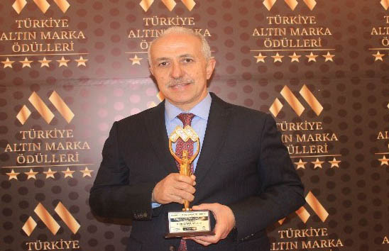 Akdeniz Belediye Başkanı Muhammed Mustafa Gültak’a ödül