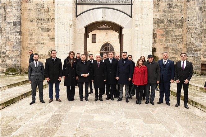 Kuzey Kıbrıs Türk Cumhuriyeti 3. Cumhurbaşkanı Derviş Eroğlu’nun ilk durağı Tarsus oldu