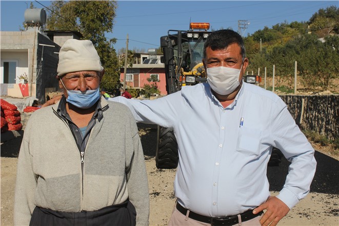 ASFALTA KAVUŞAN HASAN AMCADAN TÜRKÜLÜ TEŞEKKÜR