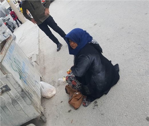 BİR GÖRÜNÜP KAYBOLUYORLAR.