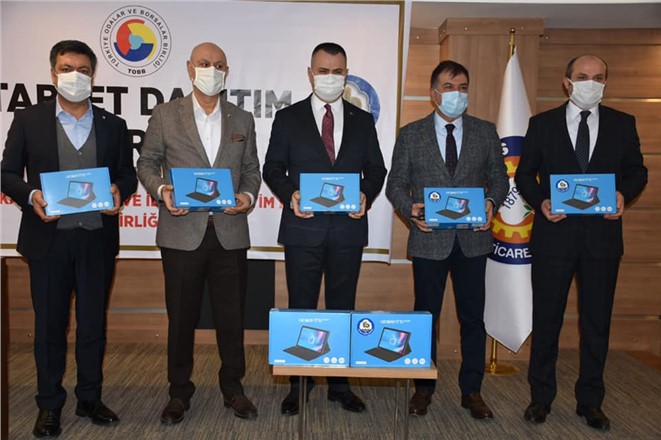 TSO VE BORSA 110 ADET TABLET HEDİYE ETTİ