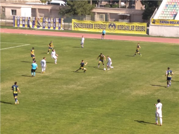 TARSUS İY, KIRŞEHİR'İ 2-1 YENDİ