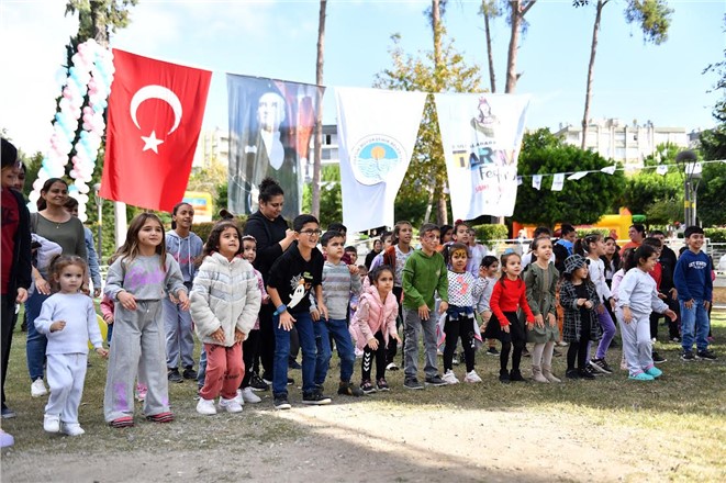 2. ULUSLARASI TARSUS FESTİVALİ TÜM COŞKUSUYLA SÜRÜYOR